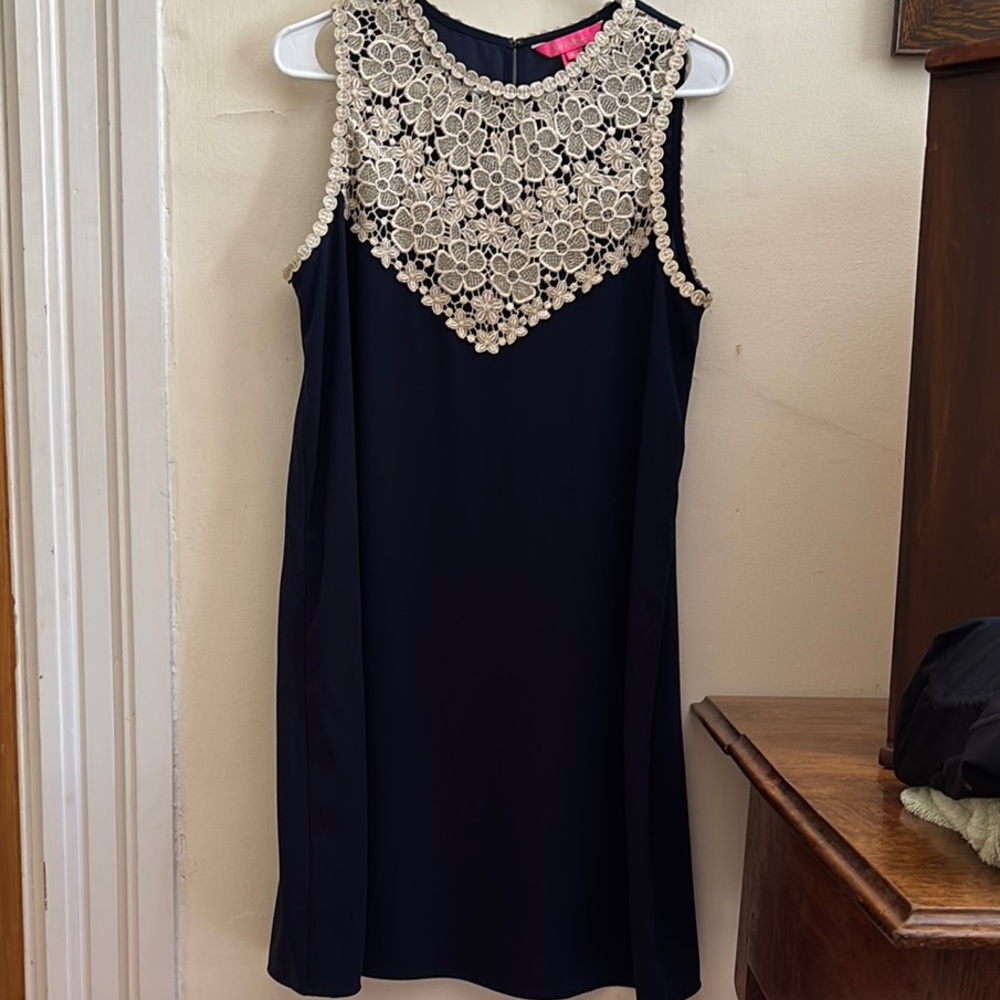 Lilly Pulitzer Blue Cream Sheath Dress Sleeveless